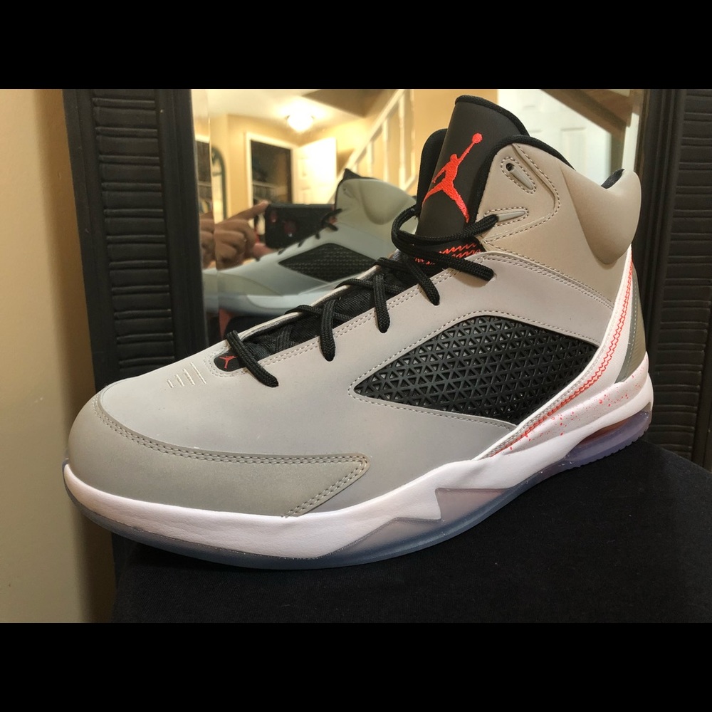 Air jordon flight remix size 12